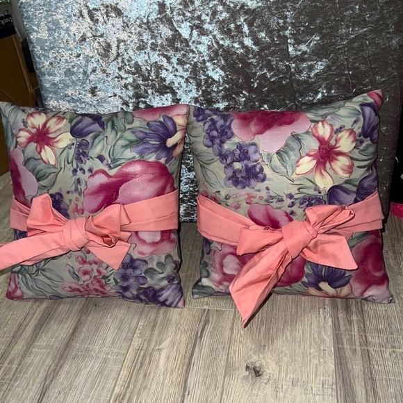 Vintage pillows bows floral pink green purple gold  rare retro ribbon tie up - Picture 3 of 8